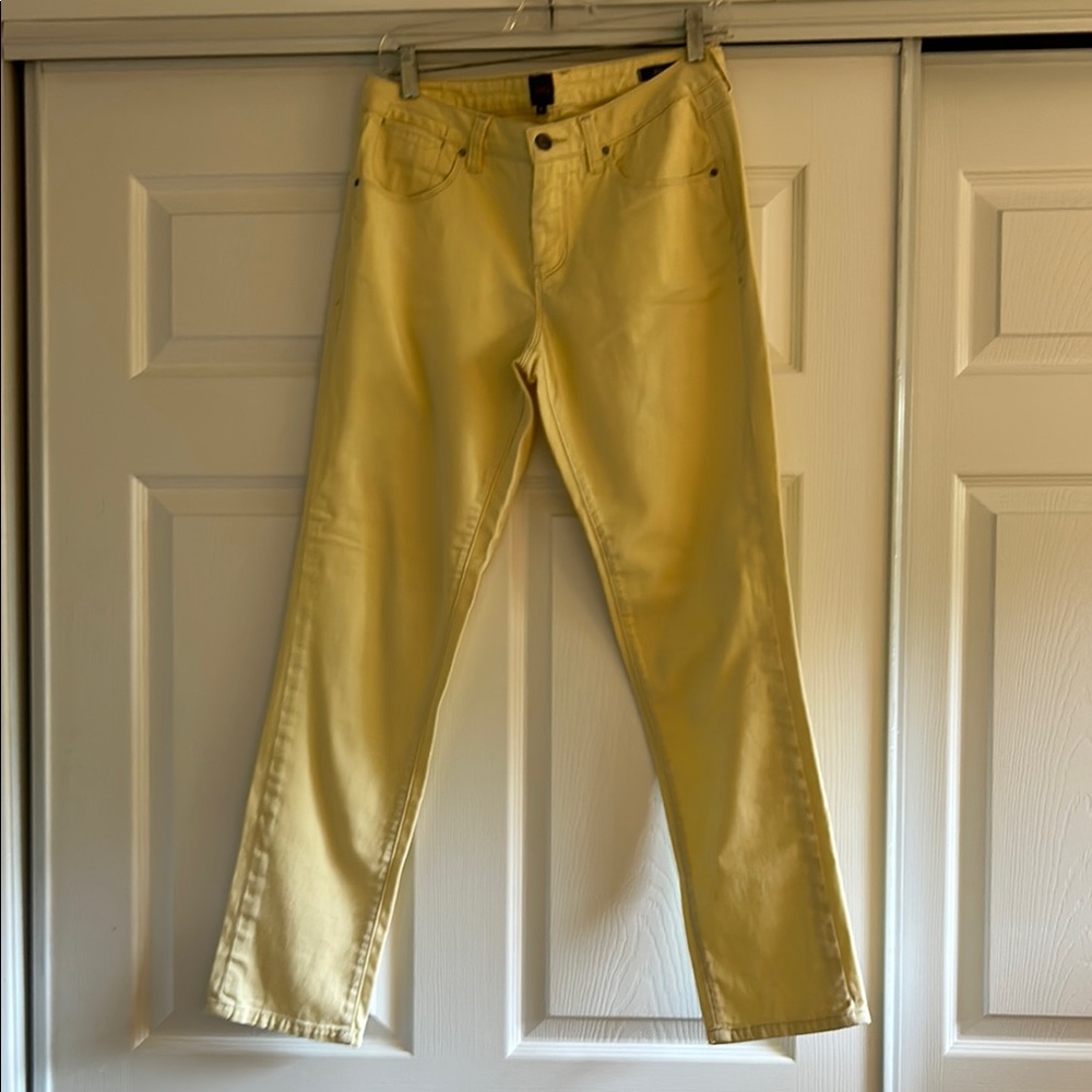 Women’s JAG butter yellow slim fit jeans